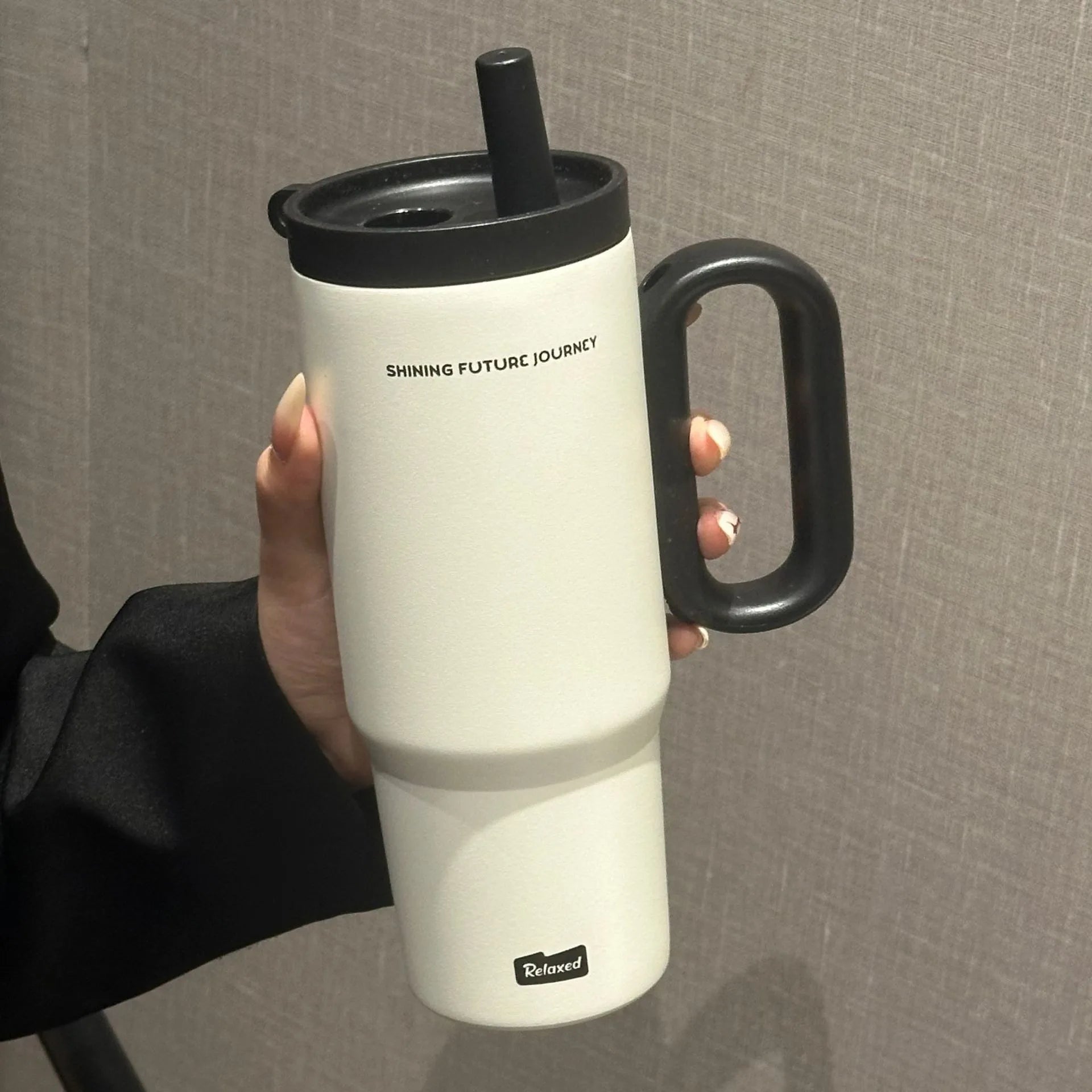Edelstahl Thermosbecher 720ml – Mit Strohhalm & Griff, Vakuumisoliert für Kaffee & Reisen