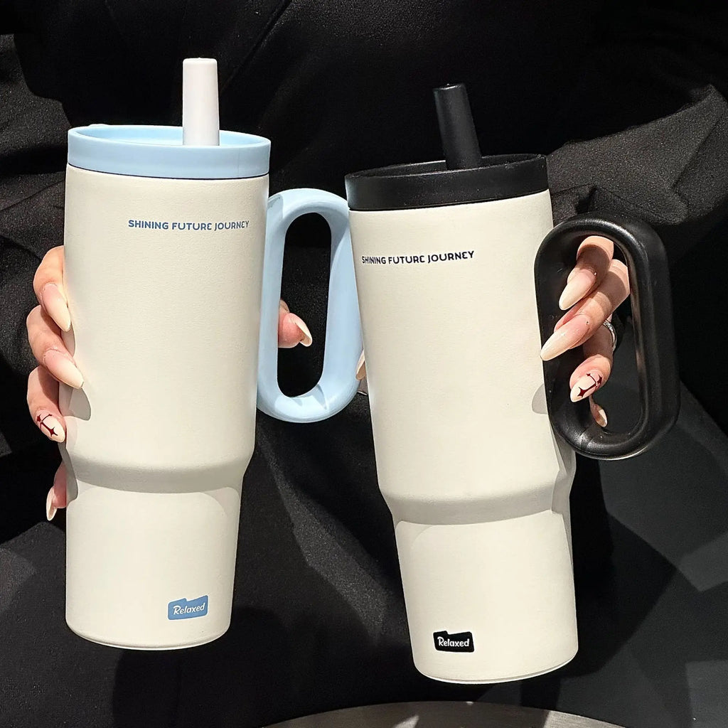 Edelstahl Thermosbecher 720ml – Mit Strohhalm & Griff, Vakuumisoliert für Kaffee & Reisen