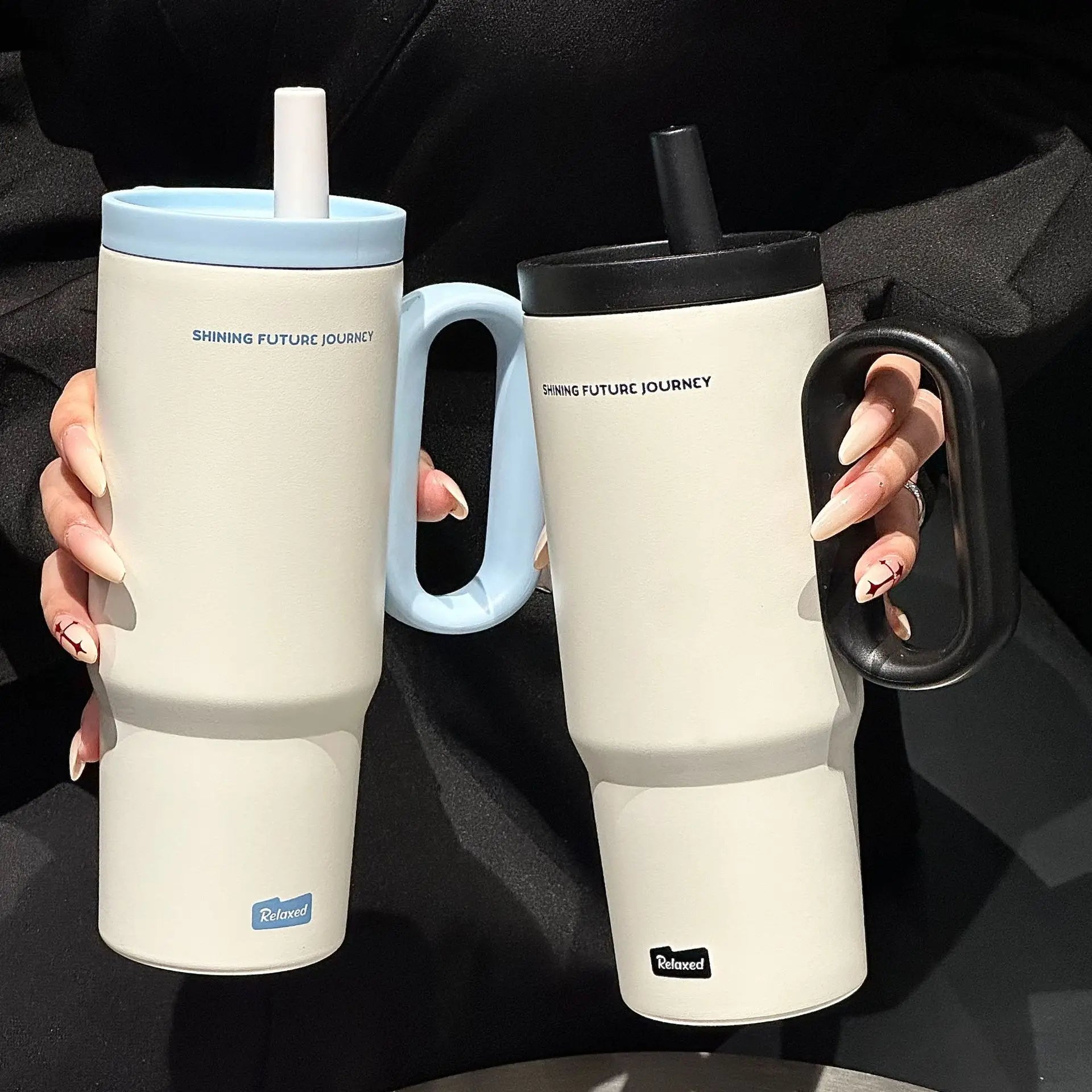 Edelstahl Thermosbecher 720ml – Mit Strohhalm & Griff, Vakuumisoliert für Kaffee & Reisen